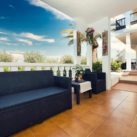 Waves Of Tranquility Апартаменты *